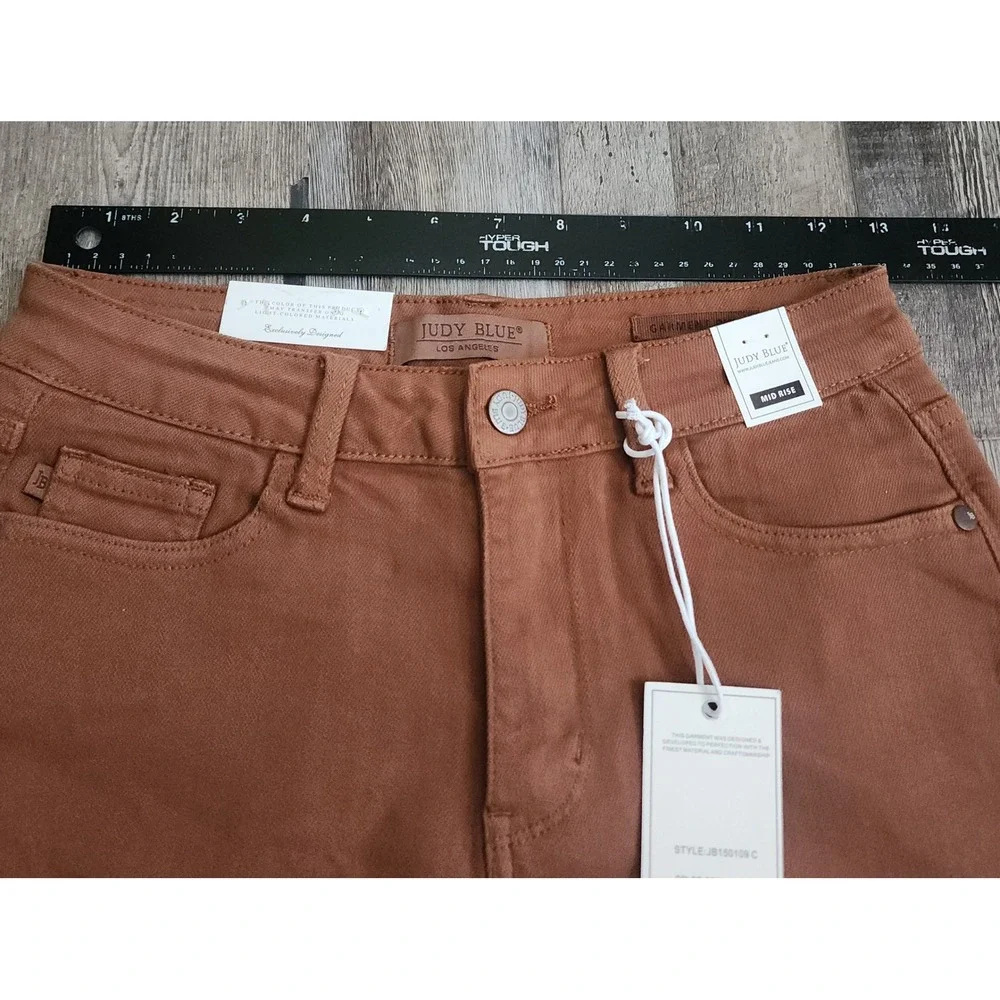 Judy Blue Denim Shorts Womens Small Brown Mid Rise Frayed Raw Hem JB150109 C